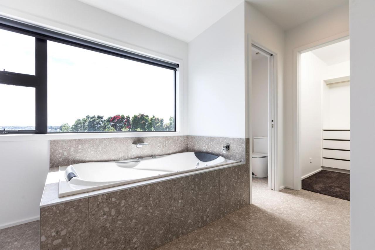 Oakura Beach Front Apartments Exterior foto